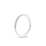 Alliansering i hvitt gull 0,26 ct sett fra siden – stående