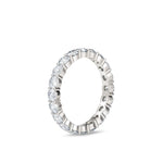 Alliansering i hvitt gull 2,00 ct sett fra siden – elegant og full diamantrekke