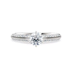 Diamantring tapered pavé hvitt gull med 0,90 ct med lab-diamant, vist liggende forfra, designet av Hartwell.