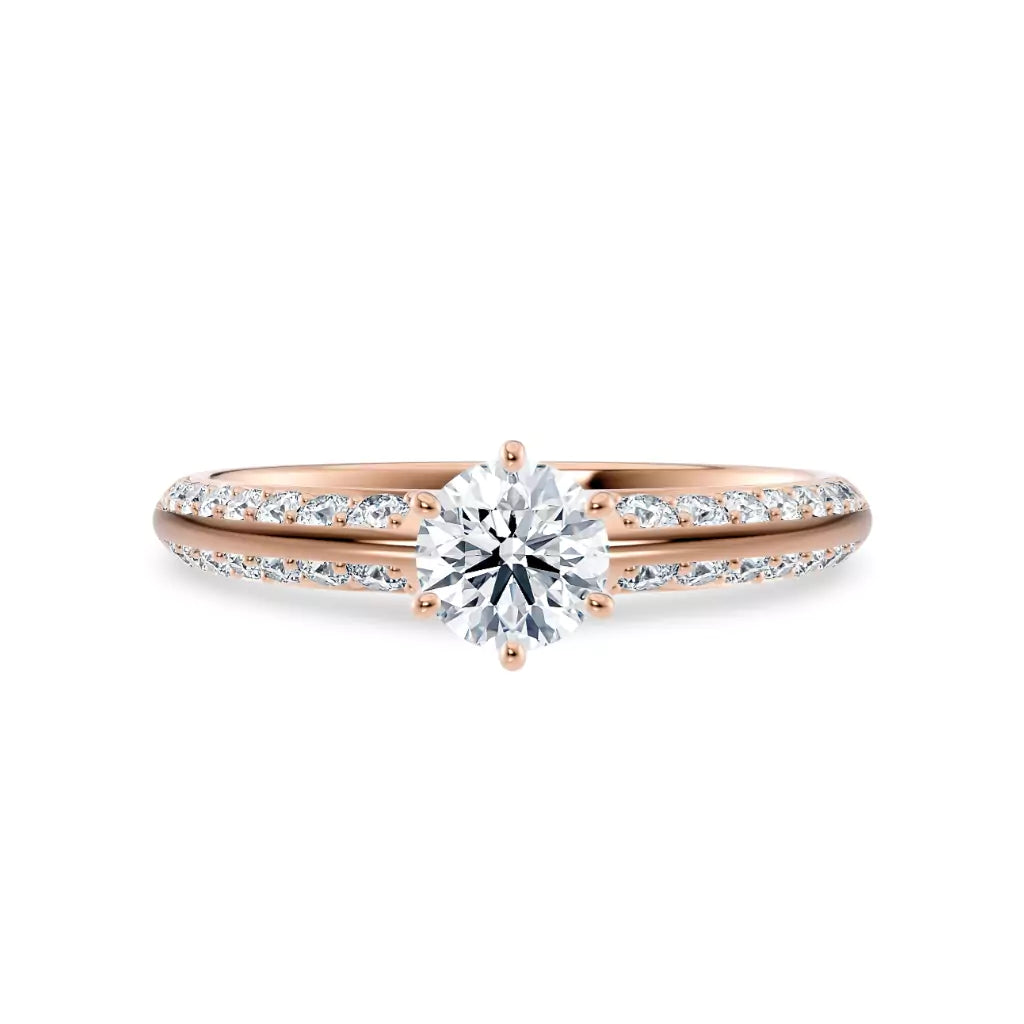Diamantring tapered pavé roségull med 0,90 ct med lab-diamant, vist liggende forfra, designet av Hartwell.