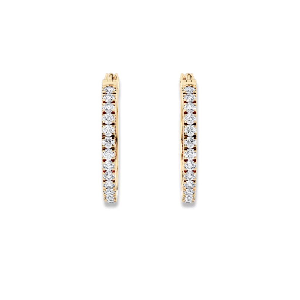 Hoops øredobber i gult gull med 1,20 ct diamanter – sett forfra.