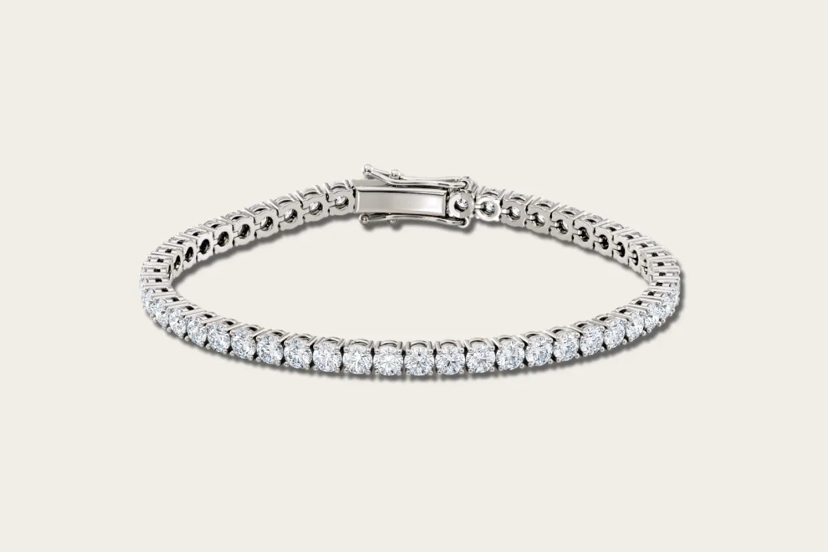 Tennisarmbånd i hvitt gull med 8 carat lab-diamanter – eksklusivt statement fra Hartwell