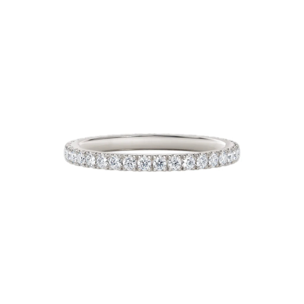 Alliansering i hvitt gull 0,50 ct liggende – 36 diamanter