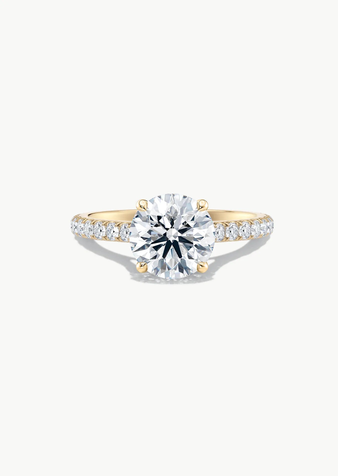 Diamantring med 2 carat lab diamant i gult gull fra Hartwell
