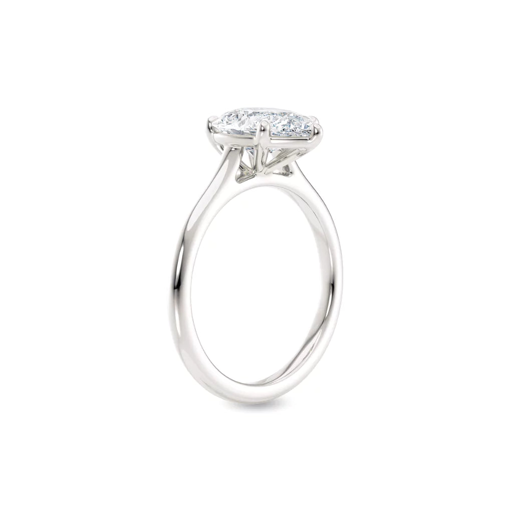 Diamantring dråpe  hvitt gull 2 ct lab diamant, vist stående fra siden, designet av Hartwell.