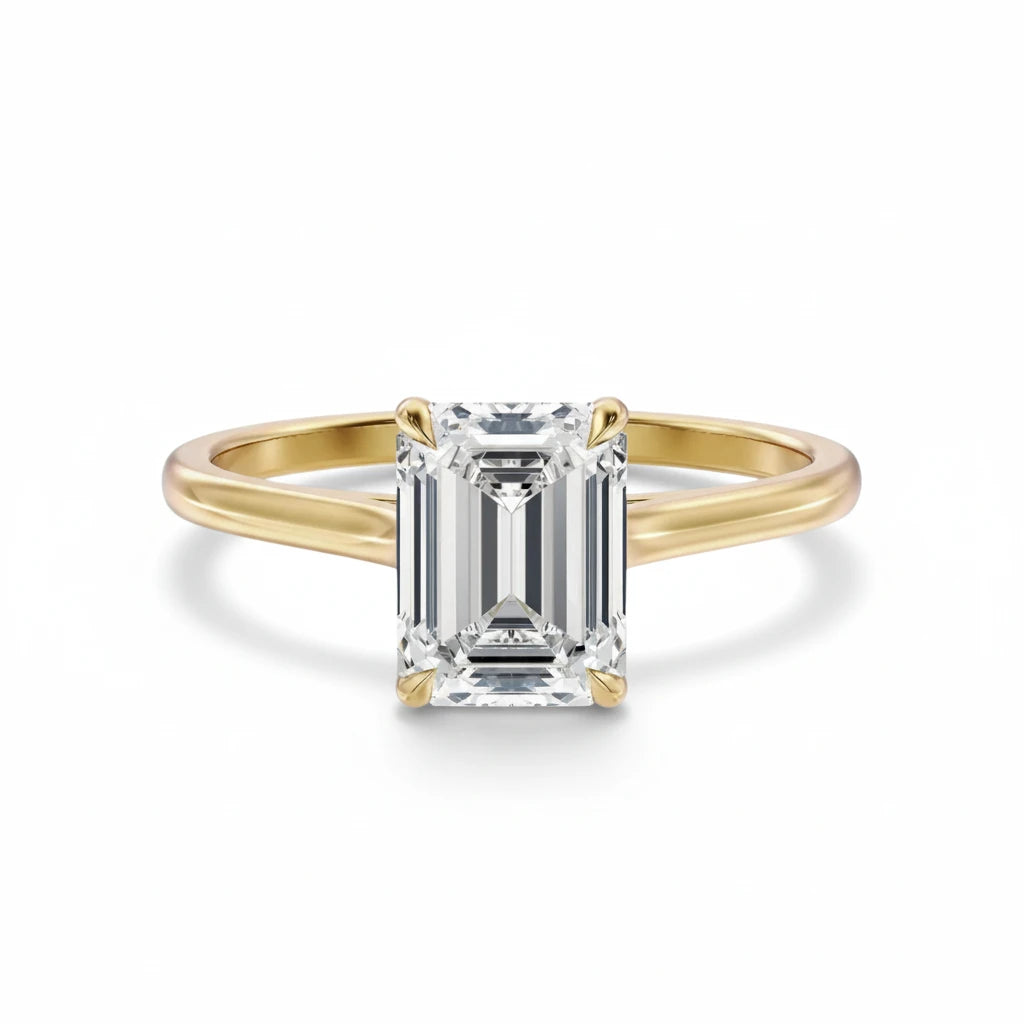 Diamantring i gult gull med emerald cut lab-diamant på 2,00 ct