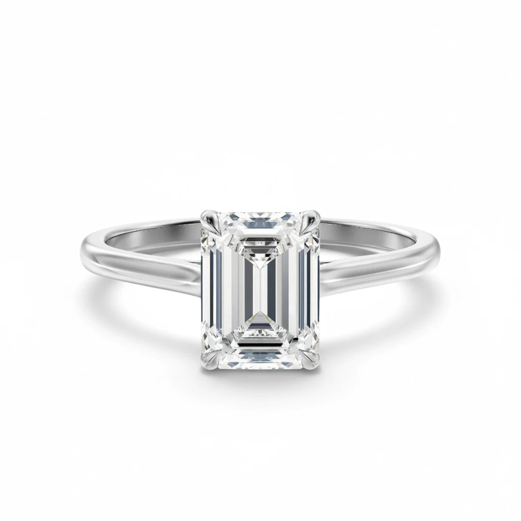 Diamantring i hvitt gull med emerald cut lab-diamant på 2,00 ct
