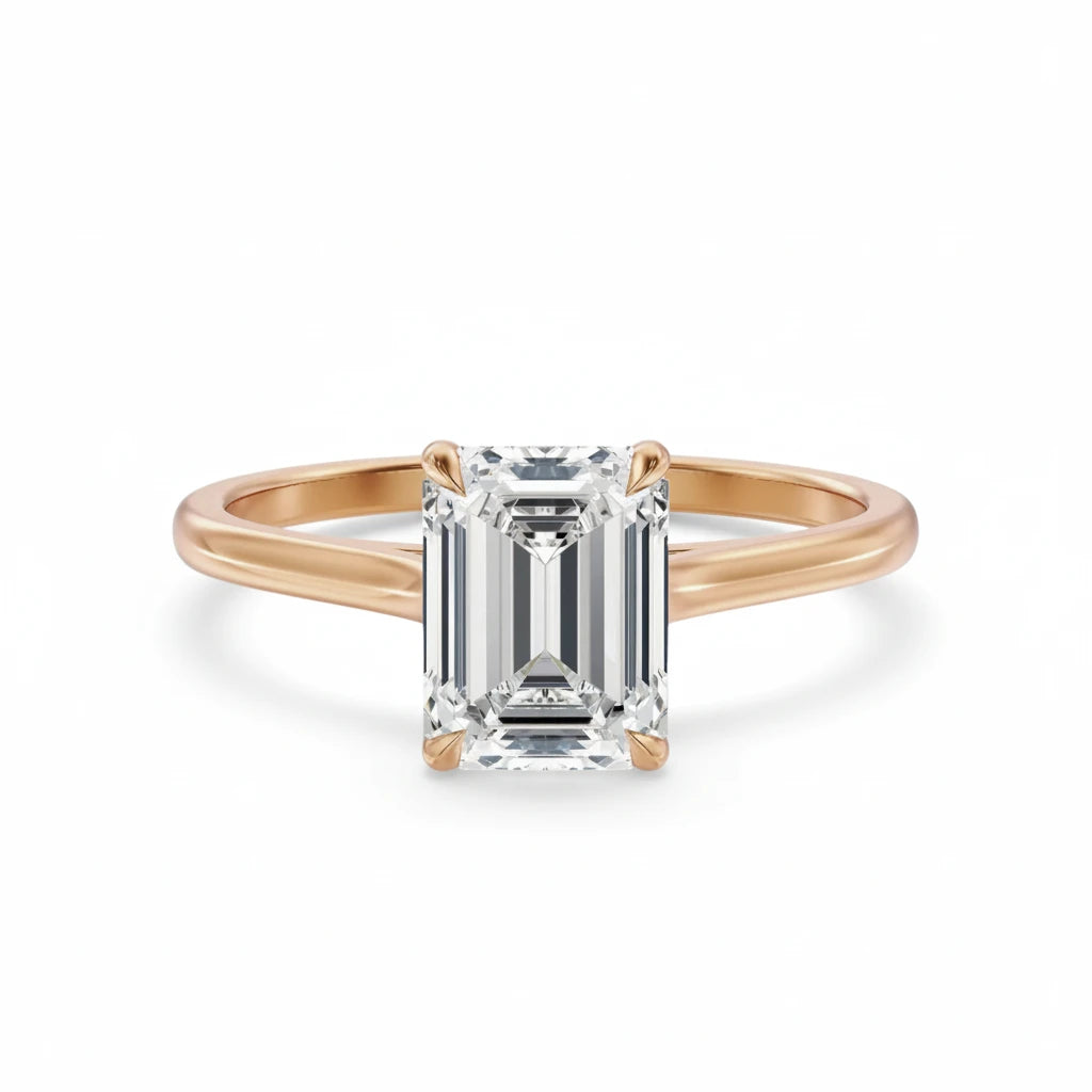Diamantring i roségull med emerald cut lab-diamant på 2,00 ct
