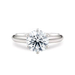 Diamantring i hvitt gull med 2,00 ct lab-diamant i knife edge design, vist liggende forfra, designet av Hartwell.