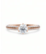 Diamantring tapered pavé roségull med 0,90 ct med lab-diamant, vist liggende forfra, designet av Hartwell.
