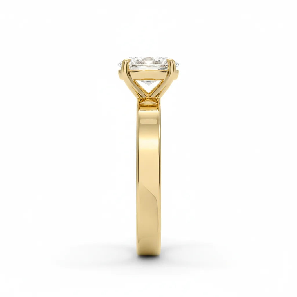 Oval diamantring 1,00 ct med 3 mm cigar band i gult gull