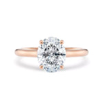 Diamantring oval roségull 2 ct lab diamant, vist liggende forfra, designet av Hartwell.