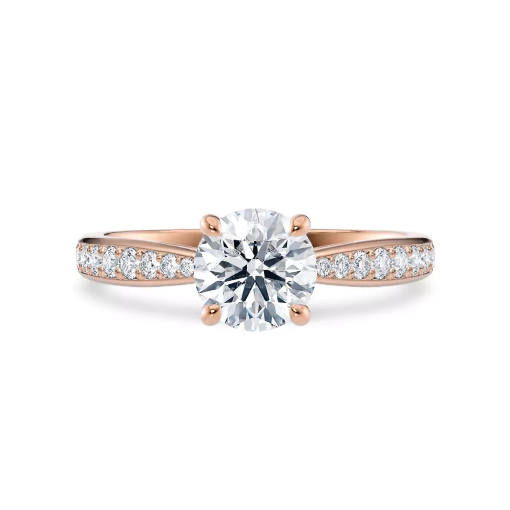 Diamantring tapered pavé roségull med 1,27 ct med lab-diamant, vist liggende forfra, designet av Hartwell.
