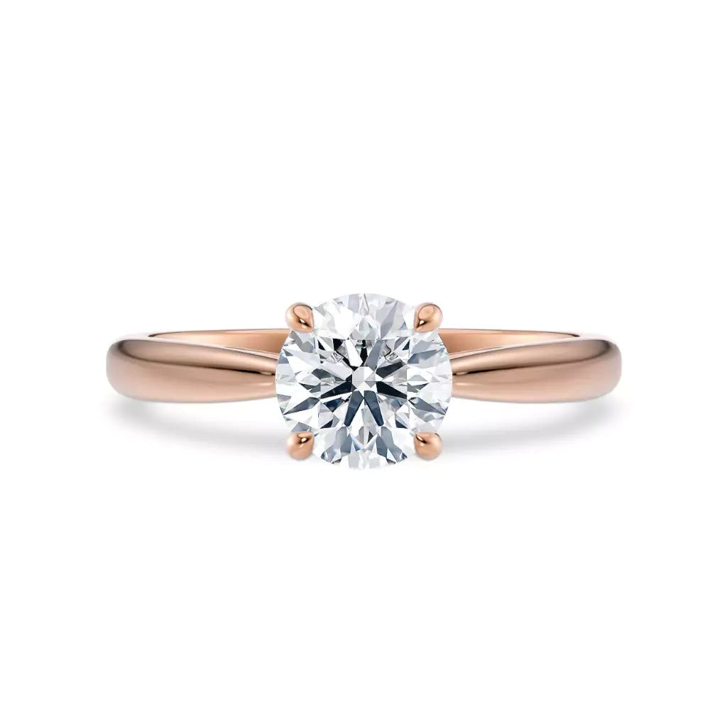 Diamantring tapered i roségull  med en 1,00 ct lab diamant vist liggende forfra, designet av Hartwell.