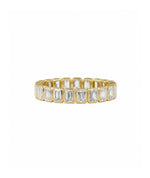 Emerald Cut Bezel Eternity Ring i 14K gult gull med 1,70 ct laboratoriedyrkede diamanter, bezelinnfatning.