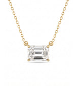 Emerald cut diamanthalskjede i kloinnfatning, 14K gult gull.