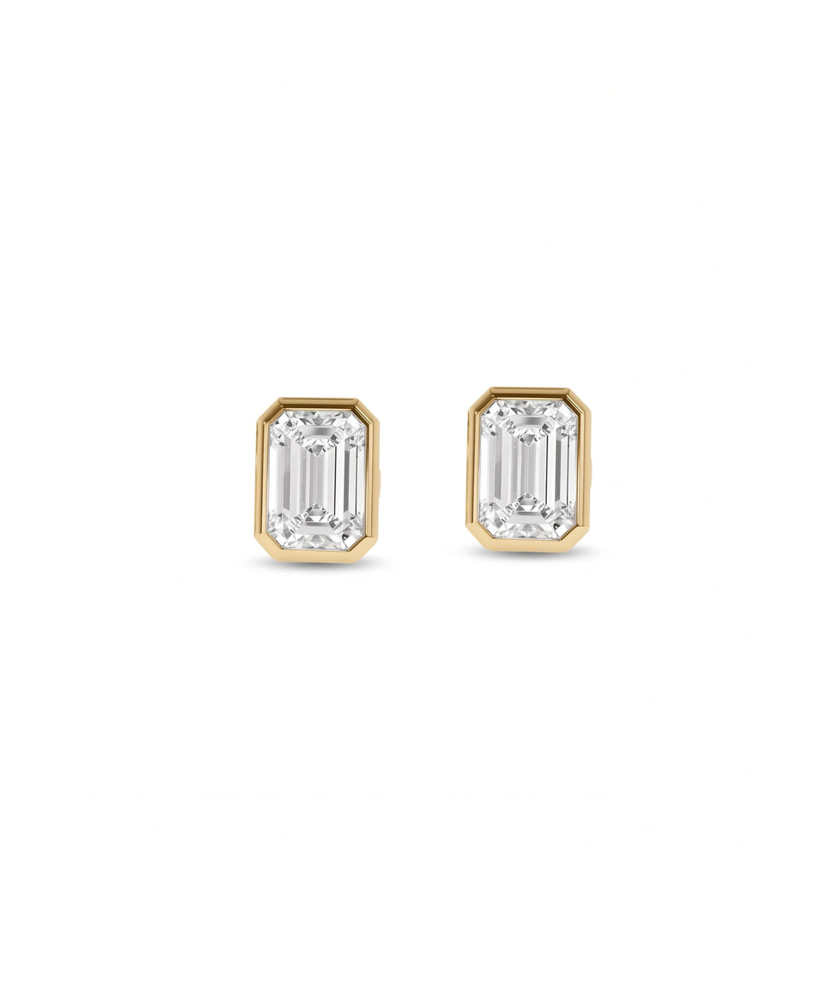 Emerald cut øredobber i bezelinnfatning, 1,00 ct, gult gull, forfra.