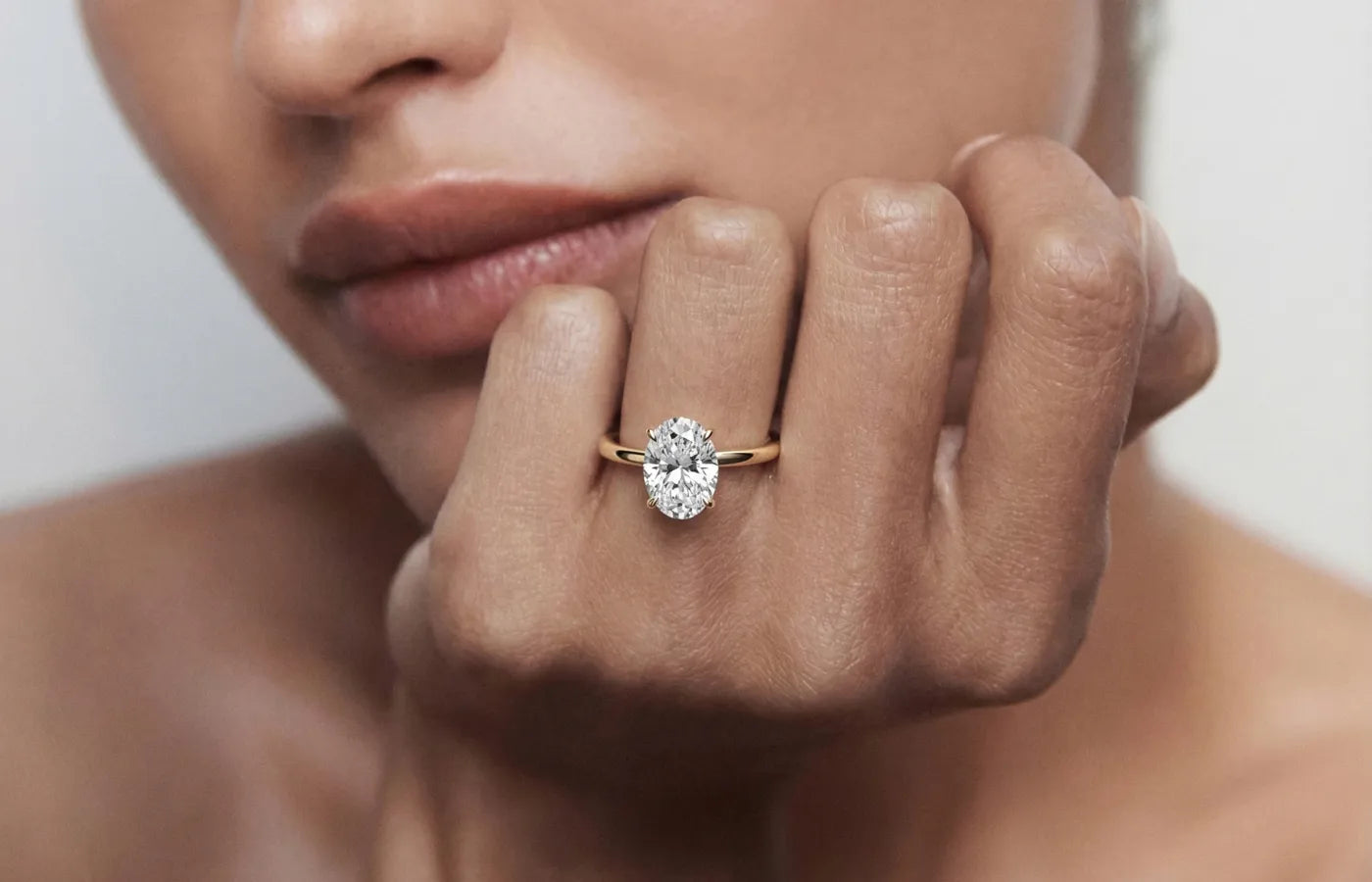 Enstens diamantring tynn skinne gult gull – Hartwell