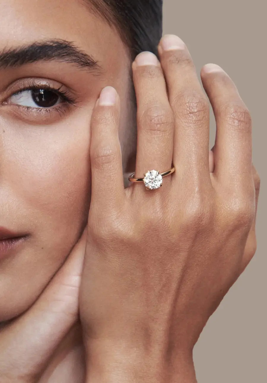 Forlovelsesring i hvitt gull med lab-dyrket diamant – bærekraftig luksus fra Hartwell