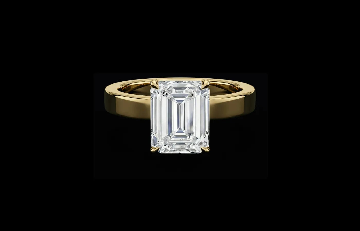 Emerald-cut forlovelsesring med lab-diamant i resirkulert gull fra Hartwell.