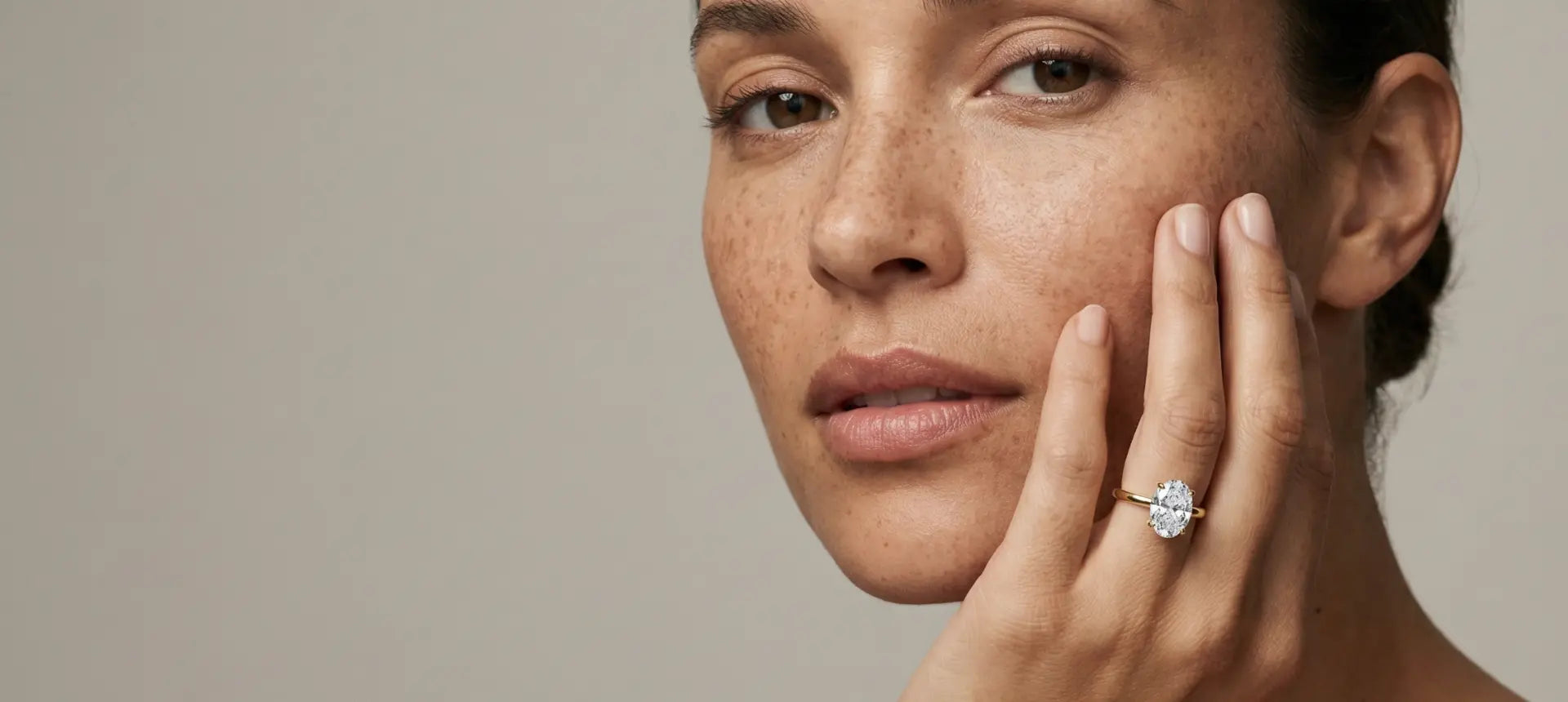 Forlovelsesring med lab-diamant i resirkulert gull – Hartwell smykker designet for å vare livet ut
