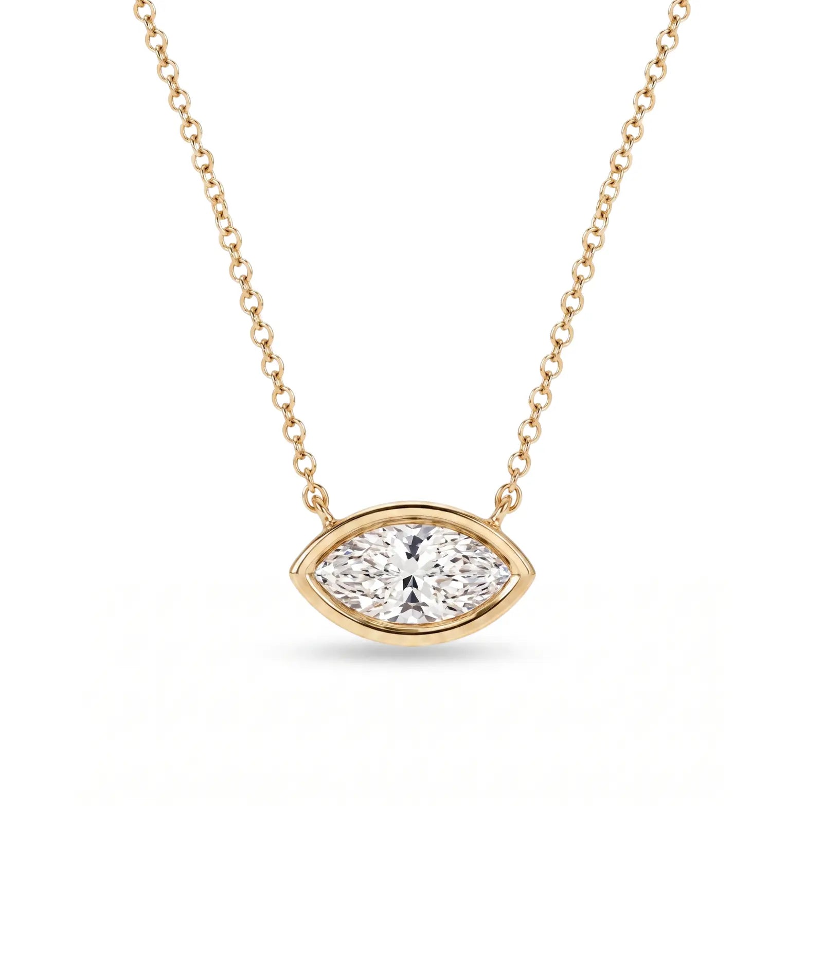 Marquise diamanthalskjede i bezelinnfatning, 14K gult gull.