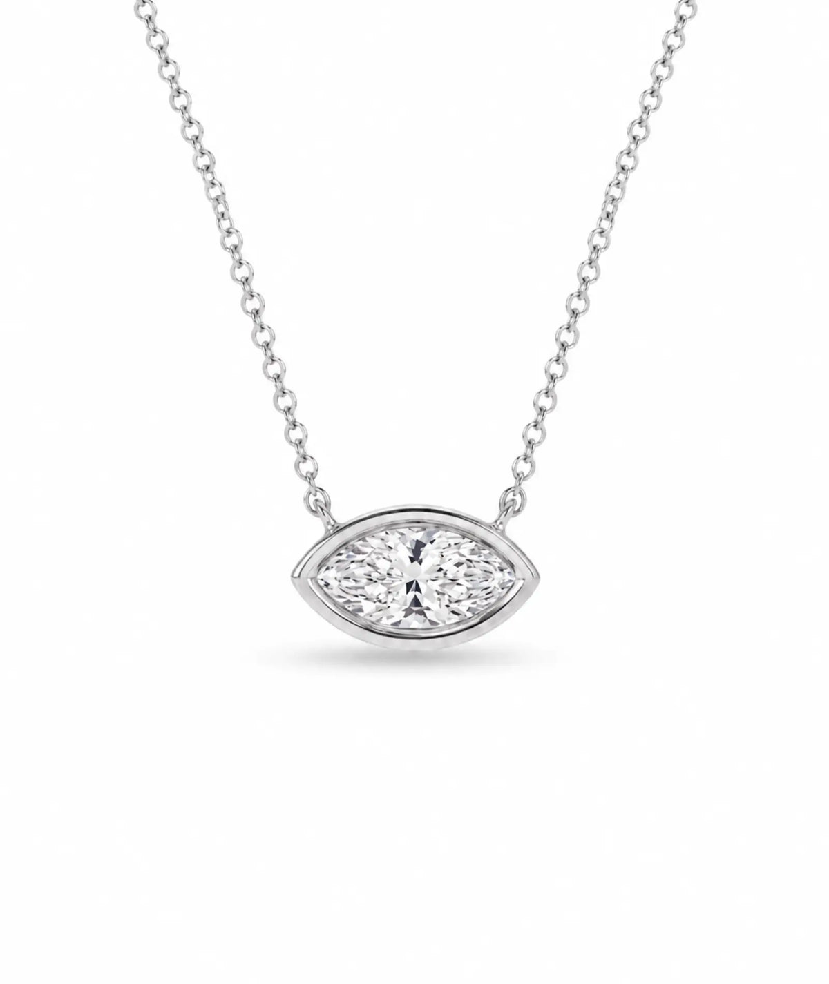 Marquise diamanthalskjede i bezelinnfatning, 14K hvitt gull.