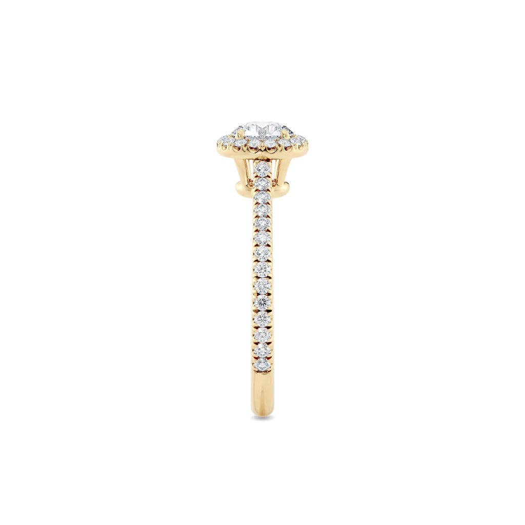 Rosettring gult gull, 0,82 ct lab diamant, fokus på ringskinnen sett rett forfra, designet av Hartwell.