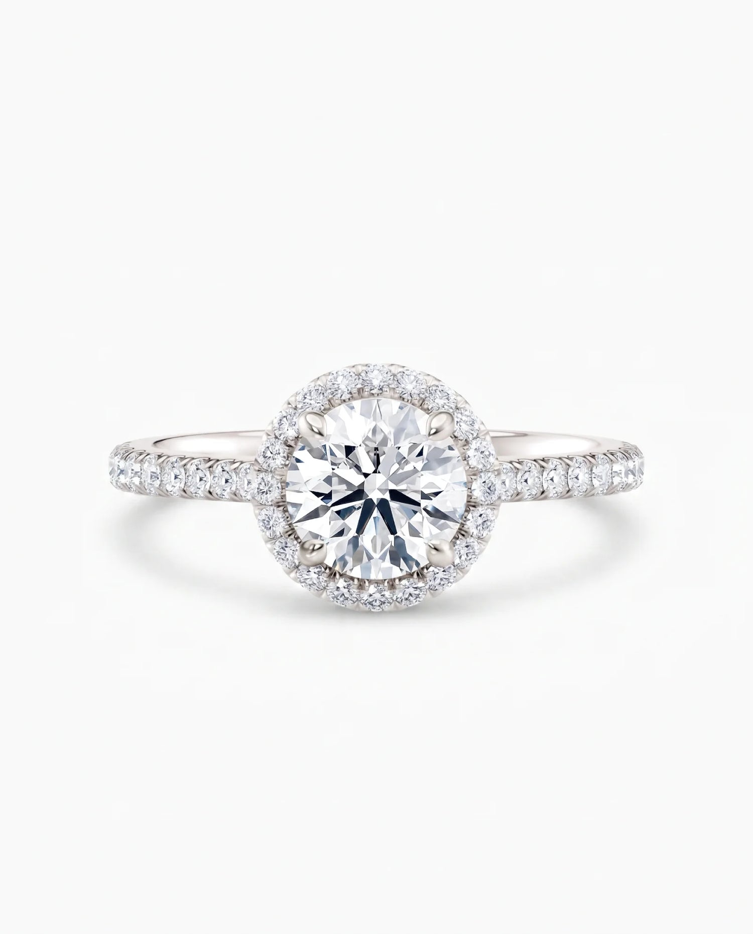 Rosettring hvitt gull, 1,46 ct lab diamant, vist liggende forfra, designet av Hartwell.