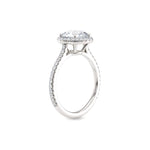 Rosettring hvitt gull, 2,49 ct lab diamant, vist stående fra siden, designet av Hartwell.