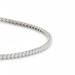 Tennisarmbånd i hvitt gull 2,00 ct med lab-diamanter – elegant frontvisning som viser klar glans og moderne uttrykk.