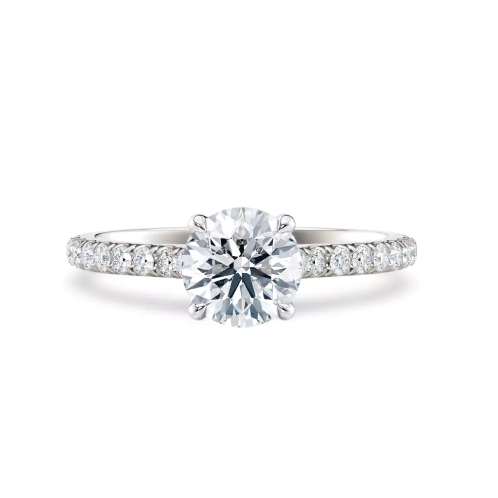 Tynn diamantring pavé hvitt gull 1,30 ct med lab-diamant, vist liggende forfra, designet av Hartwell.