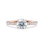 Tynn diamantring pavé roségul 1,30 ct med lab-diamant, vist liggende forfra, designet av Hartwell.
