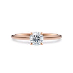 Tynn diamantring i rosegull med 0,50 carat lab diamant, sett liggende forfra, designet av Hartwell